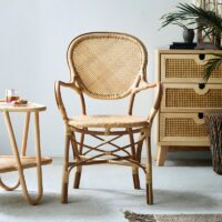 Chaise en rotin naturel avec accoudoir