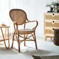 Chaise en rotin naturel avec accoudoir