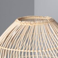 Lampe en rotin simple et minimaliste
