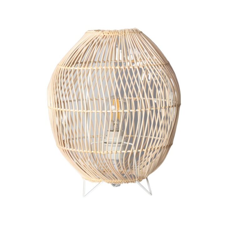 Lampe en rotin simple et minimaliste