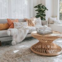 Table en rotin d'appoint ronde avec grand plateau