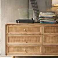 Buffet en rotin et en bois brut clair rétro design chic ALESSIO