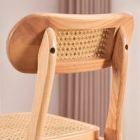 Chaise de bar en rotin et bois clair brut pour intérieur extérieur KASSIS