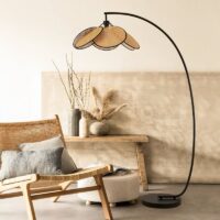 Lampadaire rotin et bambou design abstrait et moderne GANDI