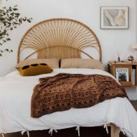 Tête de lit en rotin arc design couronne royale QUEEN