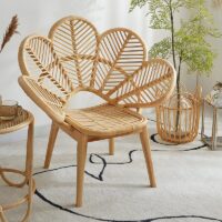 Fauteuil en rotin artisanal avec pieds et support en bois PETUNIA