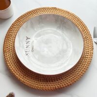 Set de table en rotin rond pour assiette simple et élégant JACPE