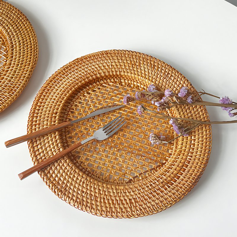 Set de table en rotin rond pour assiette simple et élégant JACPE