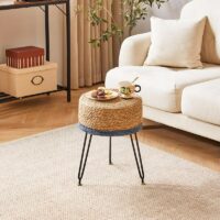 Tabouret en rotin foncé et bleu naturel et bohème avec structure en fer noire ALIA