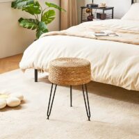 Tabouret en rotin foncé naturel et bohème avec structure en fer noire ALIA