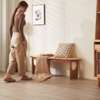 Banc en rotin assise et structure en bois minimaliste nordique design JANGOVE